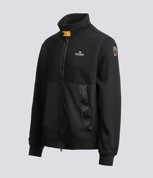 Parajumpers